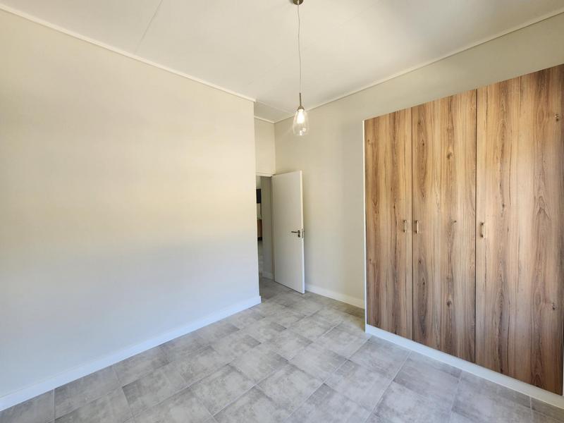 To Let 2 Bedroom Property for Rent in Gordons Bay Western Cape